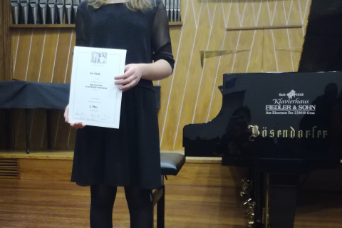 EVA ZAGAR BARTOK TEKMOVANJE (1)