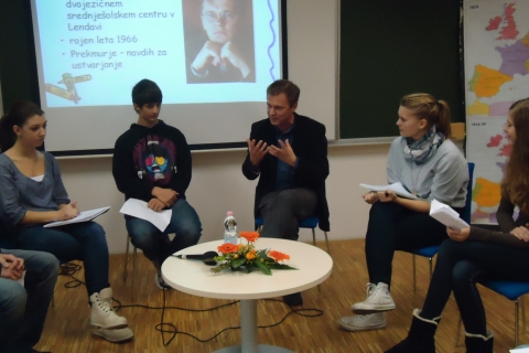 Literarni pogovor s Štefanom Kardošem