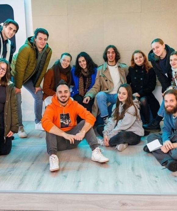Radio_Capris_22-23