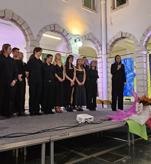 Slavnostna akademija dijakov 4. letnika Umetniške gimnazije