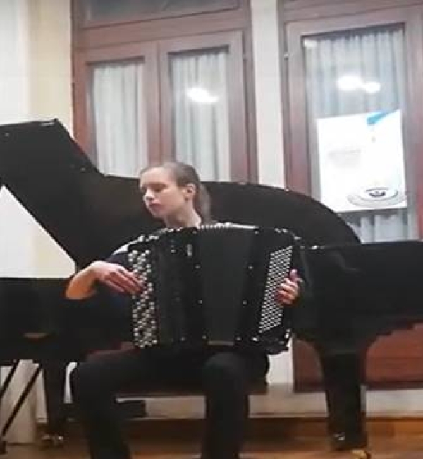 Koncert nekdanjih dijakov programa UG, glasbene smeri, na Gimnaziji Koper