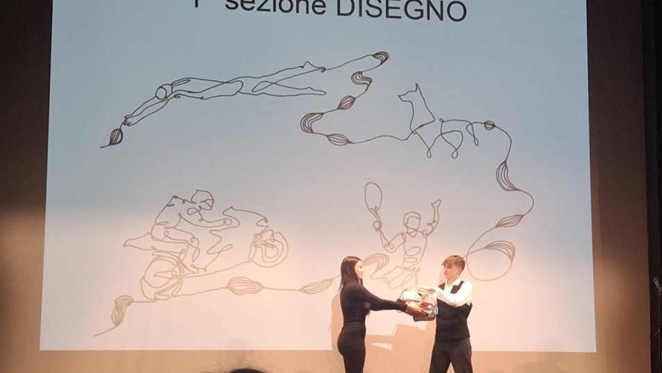 Mednarodni natečaj Tokrat je na sceni ... metamorfoza