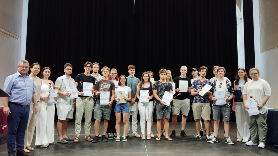 Razdelitev maturitetnih spričeval 2024