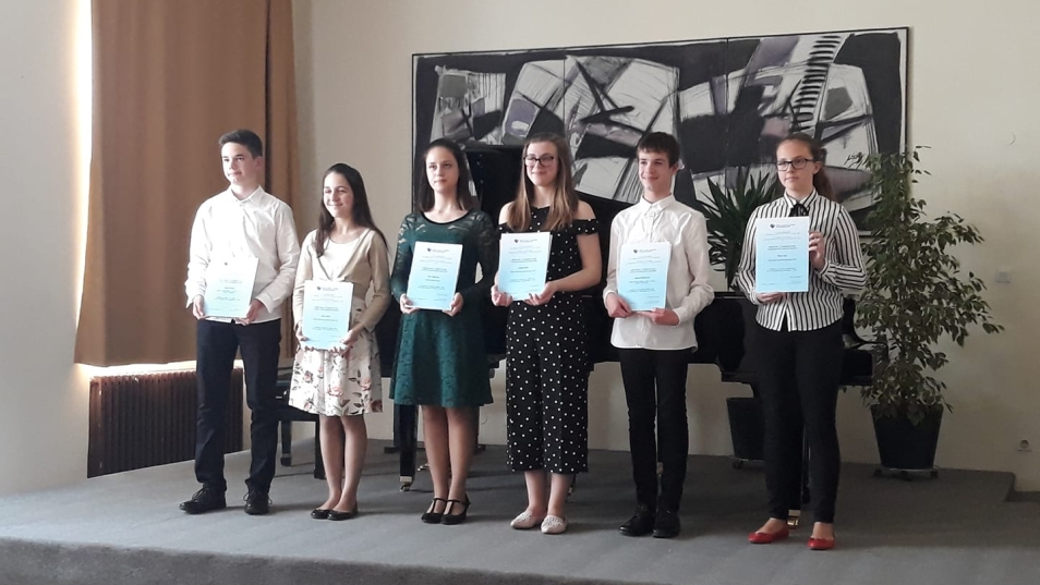 Revija mladih pianistov (1)