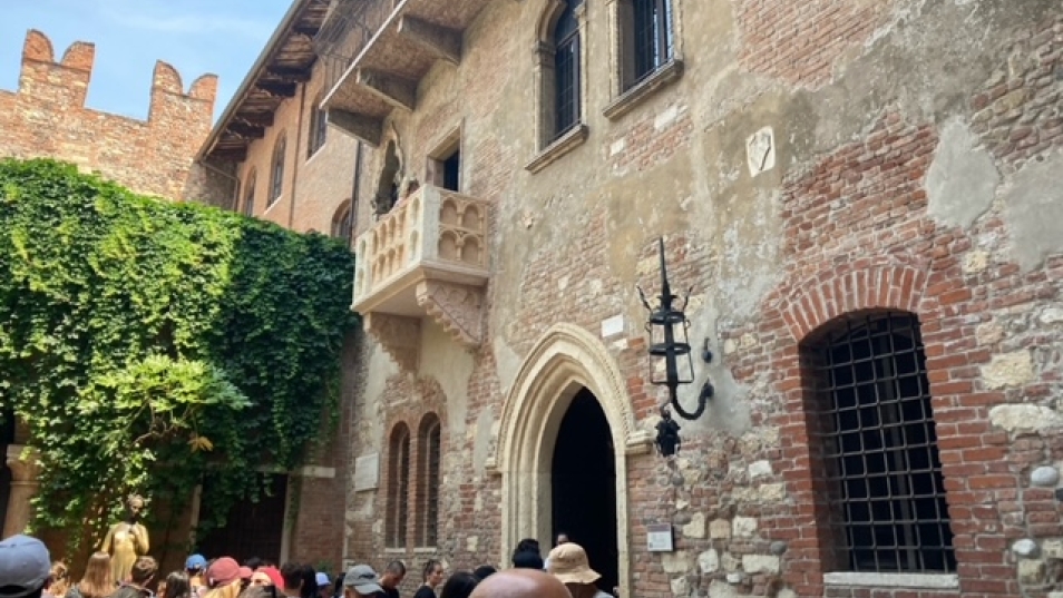 image24