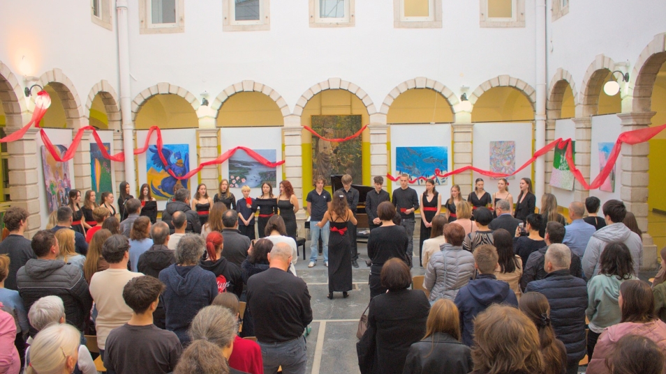 Slavnostna akademija bodočih maturantov programa Umetniška gimnazija, glasbene in likovne smeri