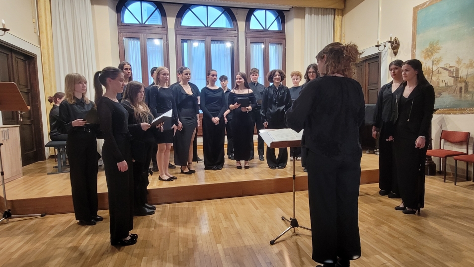 Mladinski mešani pevski zbor Gimnazije Koper