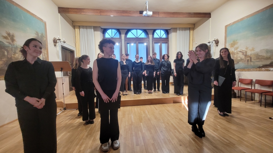 Mladinski mešani pevski zbor Gimnazije Koper