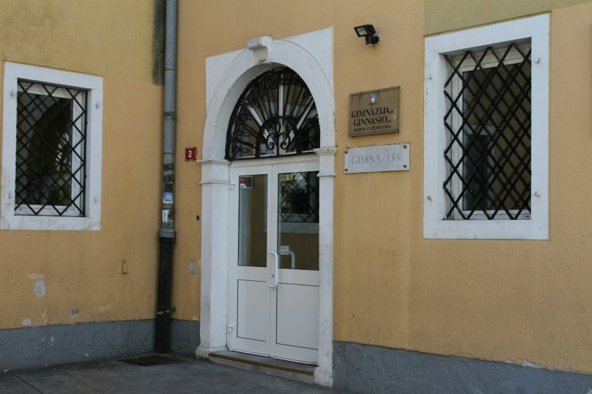 Gimnazija vhod